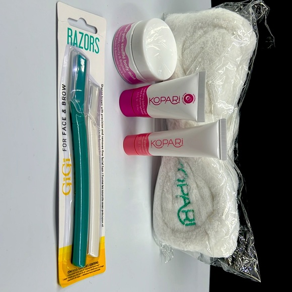 Kopari Spa Day GiftSet plush headband cleanser body wash pink soufflé body mask - Picture 5 of 5